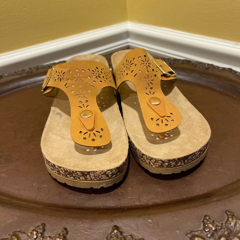 Cute Women’s Wedge Sandals
